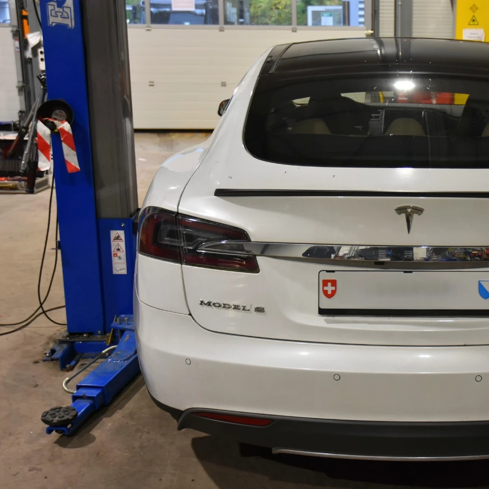 Teslabor Motor Prüfstand & Kalibrierung Image