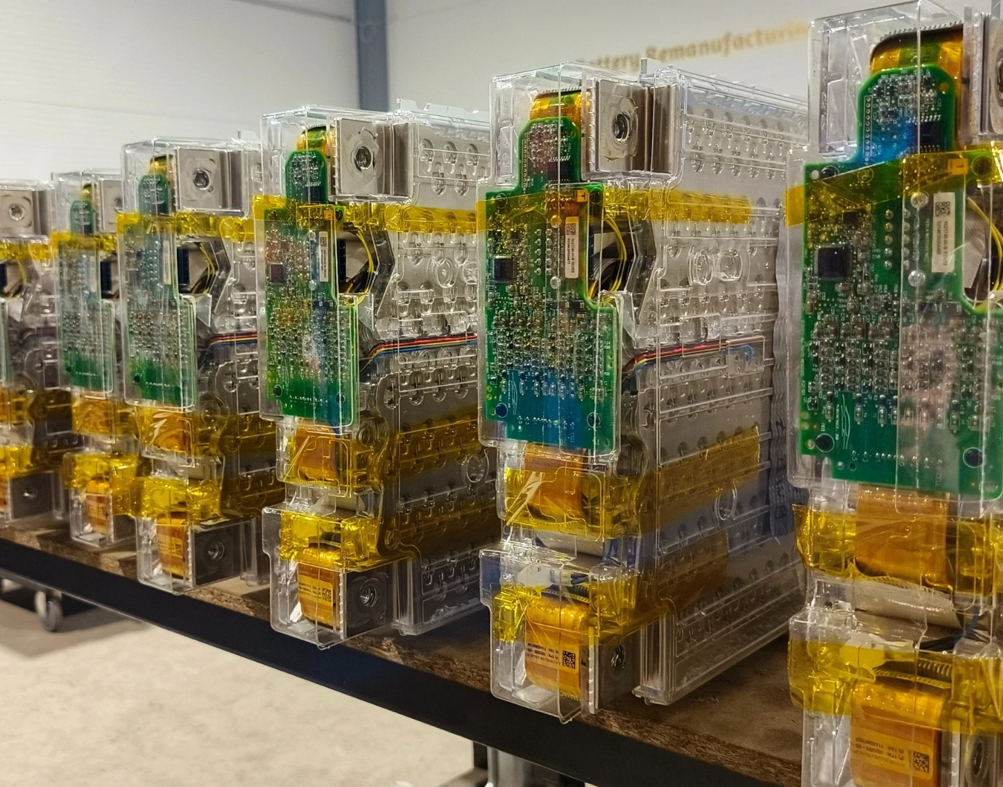 Tesla Batteriemodule Revoltaris